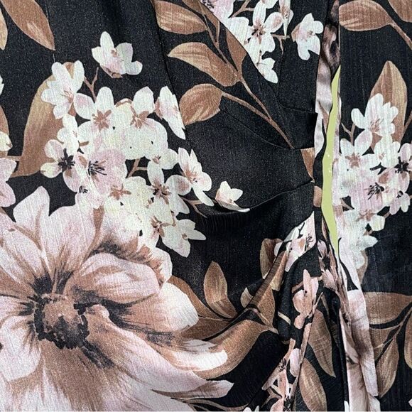 WAYF / Floral - Picture 10 of 10